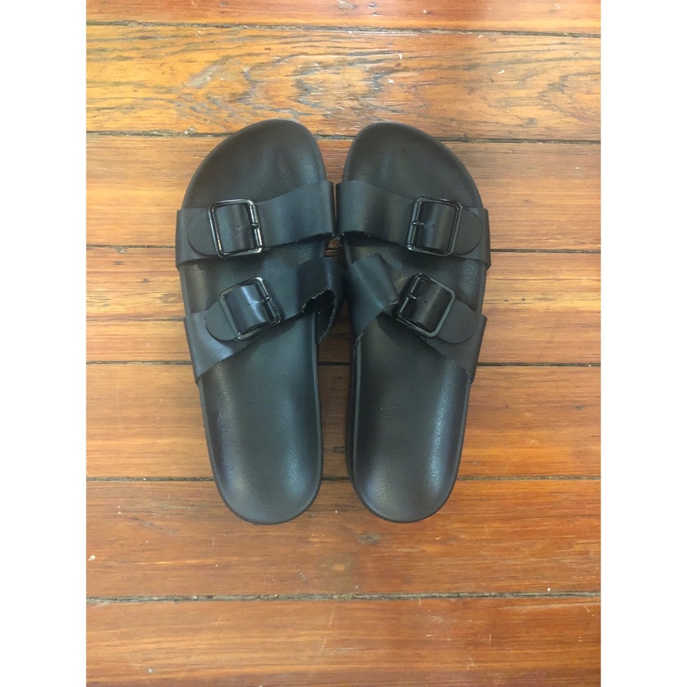 Black Platform Sandal